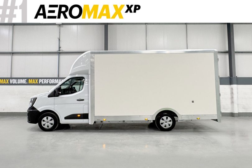 2 2025 Renault AeroMAX XP 4.5M x 2.5M STOCK IMAGES px
