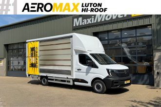2025 Renault AeroMAX Hi-Roof Curtain Slider 4.5M x 2.5M Luton Van