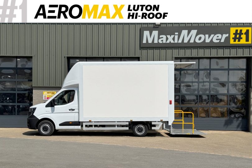 2025 Renault AeroMAX LUTON 4.5M x 2.5M STOCK IMAGES