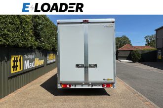 Renault AeroMAX E-LOADER 35 4.5M x 2.5M Low Floor Luton Van – In Stock