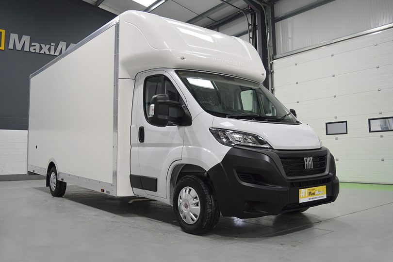 FIAT QUBEMAX 5.6M X 2.5M WT LOW LOADER VAN