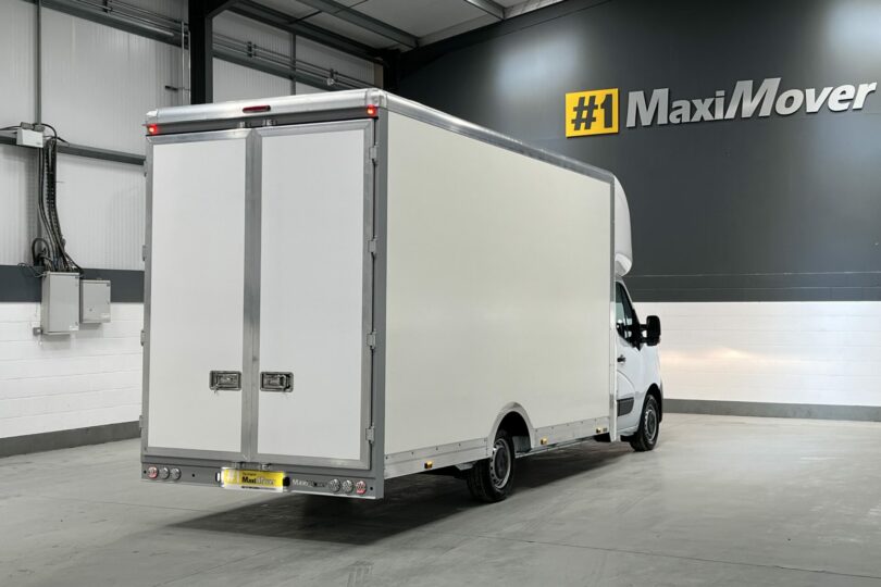 Renault FreightLOADER PRO PLUS 5.0M x 2.7M Low Loader Luton Van