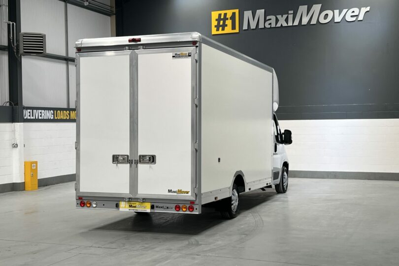 QUBELO LOW LOADER VAN
