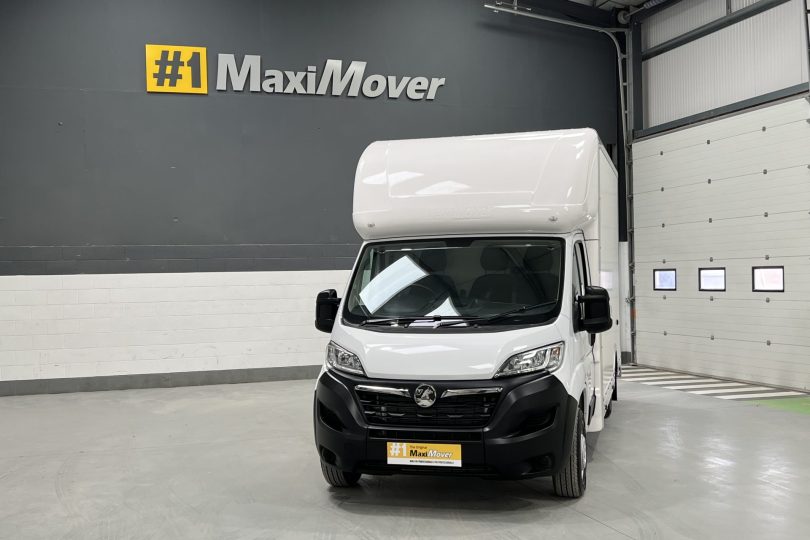 QUBELO LOW LOADER VAN