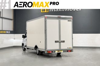2025 Renault AeroMAX PRO 4.5M x 2.5M Low Floor Luton Van