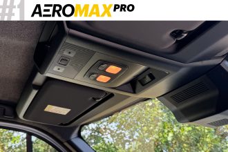 Renault AeroMAX PRO XXL 5.0 x 2.5 Low Floor Glass & Glazing Van