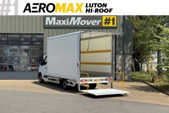 2025 Renault AeroMAX Hi-Roof 4.1M x 2.5M Luton Van
